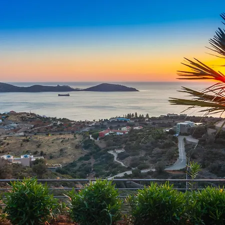 Sunrise Villa *